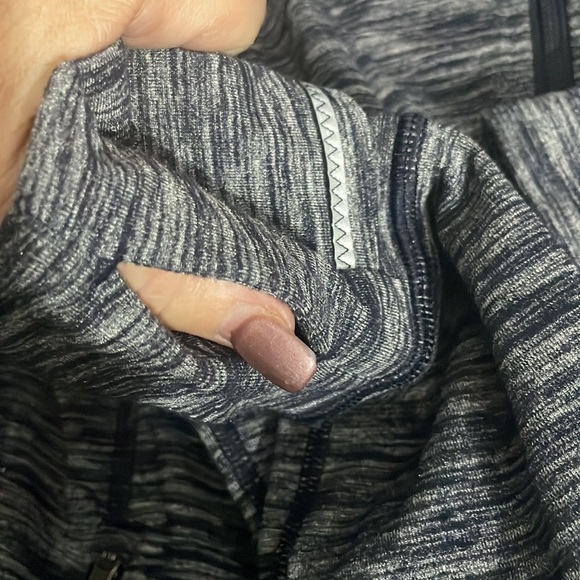 VS Sport Jacket Zip w Thumb Holes Size M Zip pockets - Picture 10 of 14